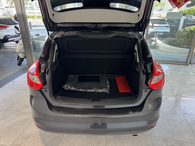 FORD福特 FOCUS  第19張相片