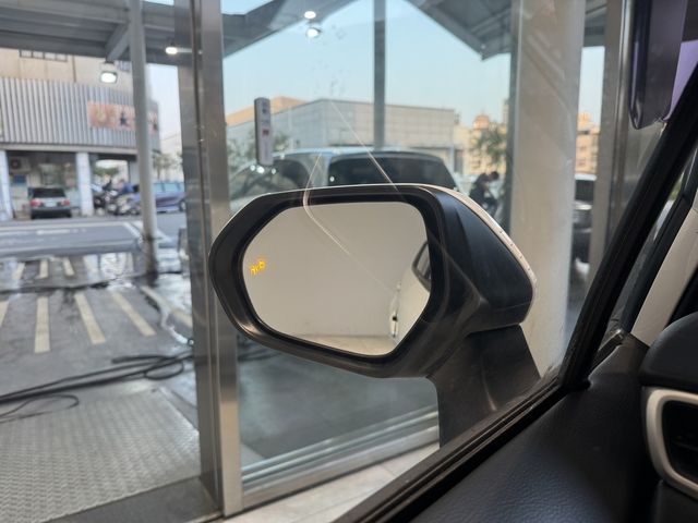 TOYOTA豐田 COROLLA ALTIS HYBRID  第16張相片