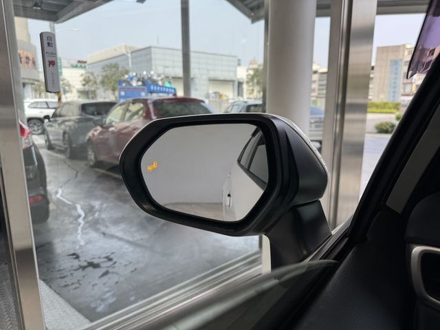 TOYOTA豐田 ALTIS  第17張相片