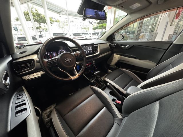 KIA起亞 STONIC  第5張相片