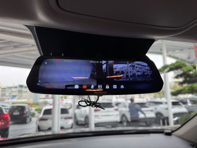 KIA起亞 STONIC  第10張相片