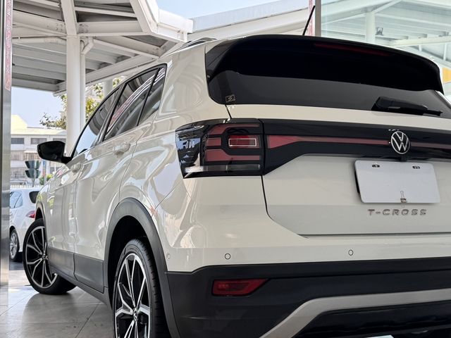 VOLKSWAGEN福斯 T-CROSS  第3張相片