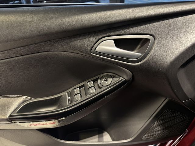 FORD福特 FOCUS  第18張相片