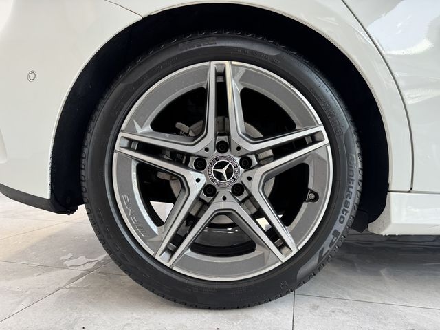 M-BENZ賓士 A180  第4張相片