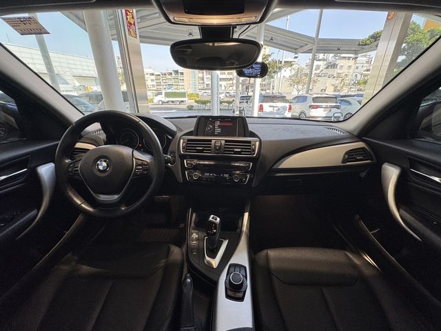 BMW寶馬 118I  第6張相片
