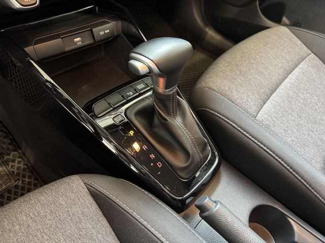 KIA起亞 STONIC  第11張相片