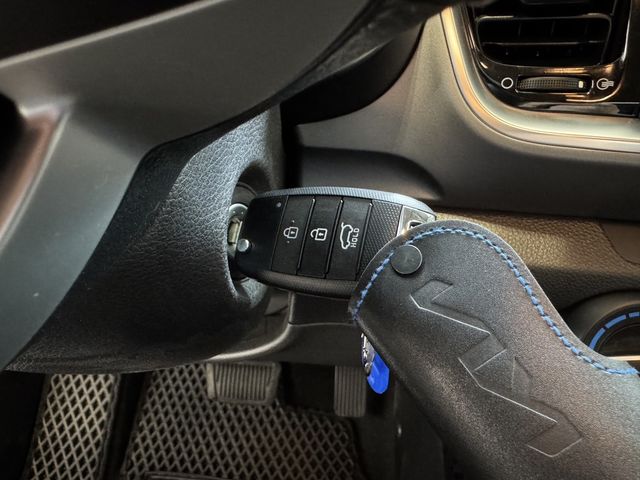 KIA起亞 STONIC  第15張相片