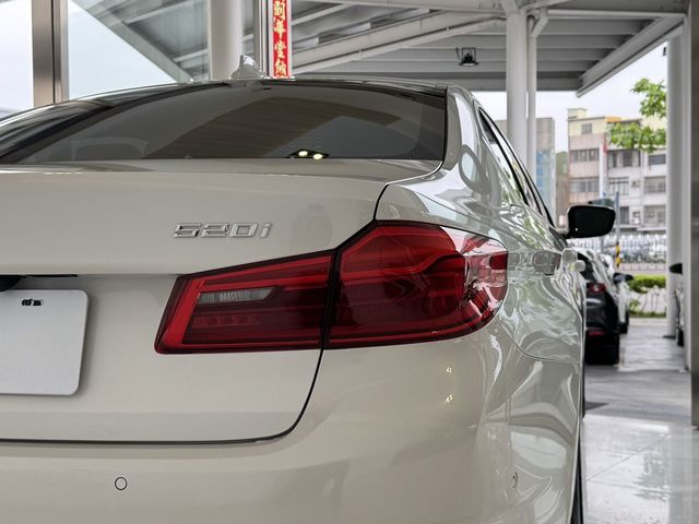 BMW寶馬 520I  第3張相片