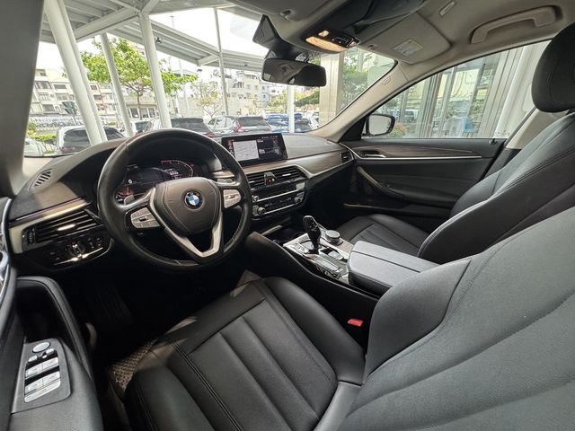 BMW寶馬 520I  第7張相片