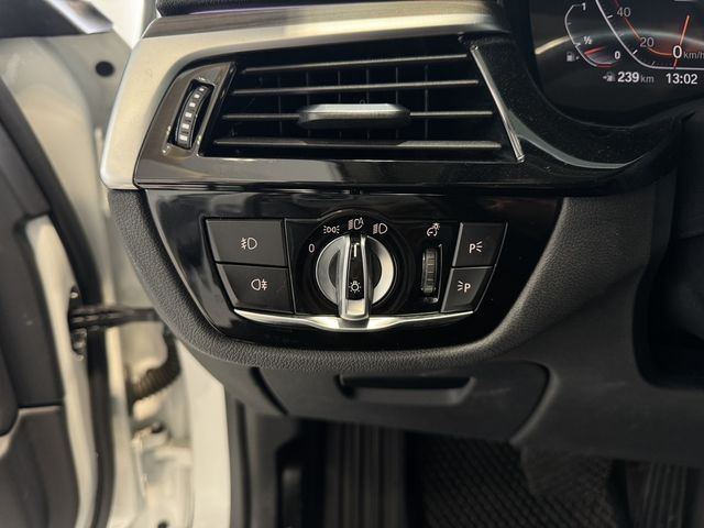 BMW寶馬 520I  第13張相片