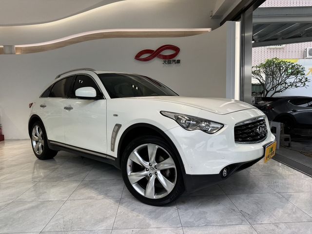 INFINITI無限 FX35  第1張相片