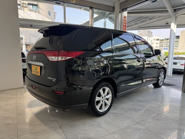 TOYOTA豐田 PREVIA  第2張相片