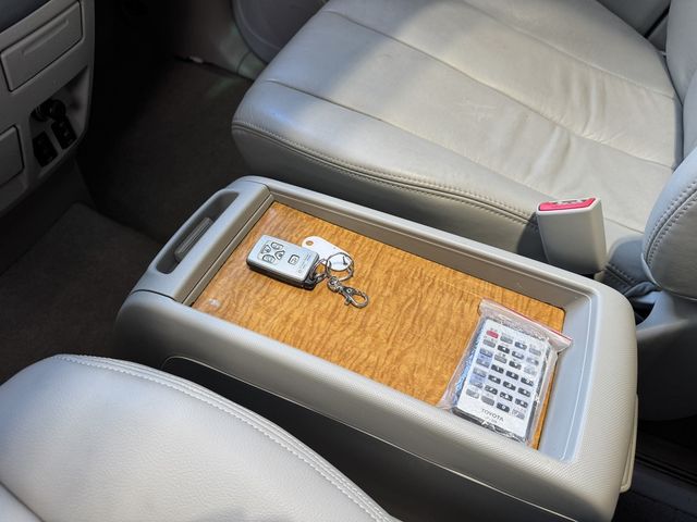 TOYOTA豐田 PREVIA  第11張相片