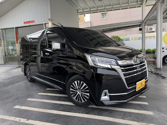 TOYOTA豐田 GRANVIA  第1張相片