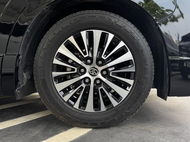 TOYOTA豐田 GRANVIA  第4張相片