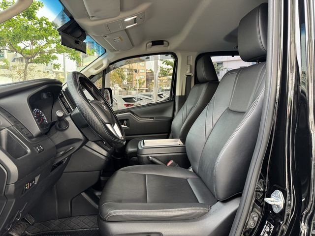 TOYOTA豐田 GRANVIA  第10張相片