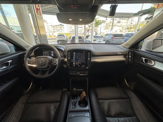 VOLVO富豪 XC40  第5張相片