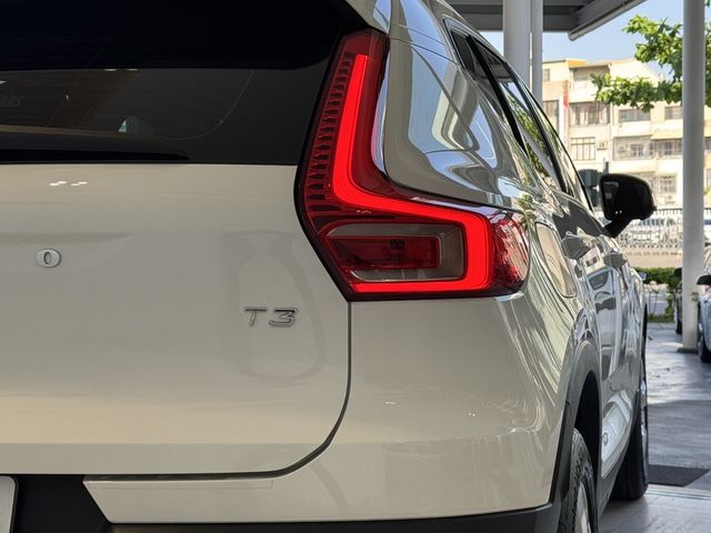 VOLVO富豪 XC40  第12張相片