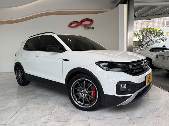 VOLKSWAGEN福斯 T-CROSS  第1張相片