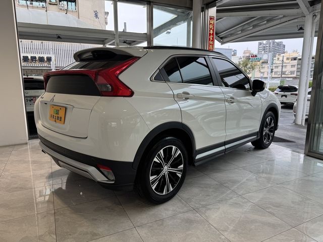 MITSUBISHI三菱 ECLIPSE  第2張相片