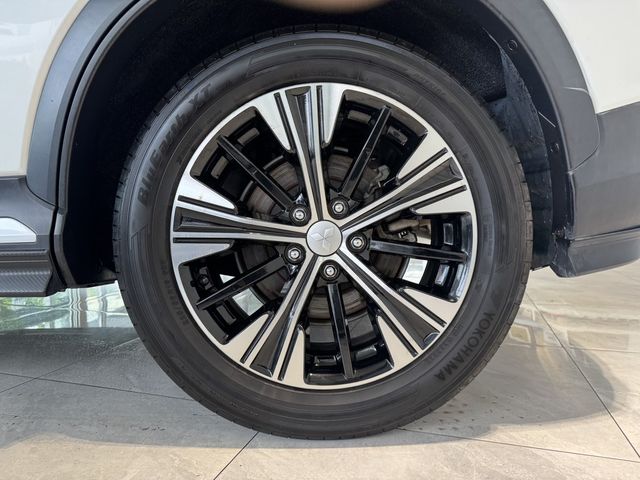 MITSUBISHI三菱 ECLIPSE  第4張相片