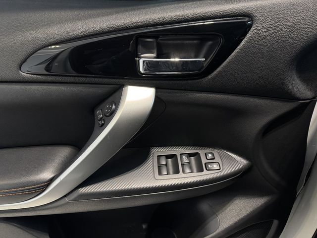 MITSUBISHI三菱 ECLIPSE  第16張相片