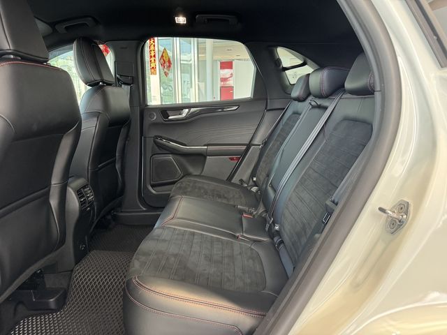 FORD福特 KUGA  第8張相片