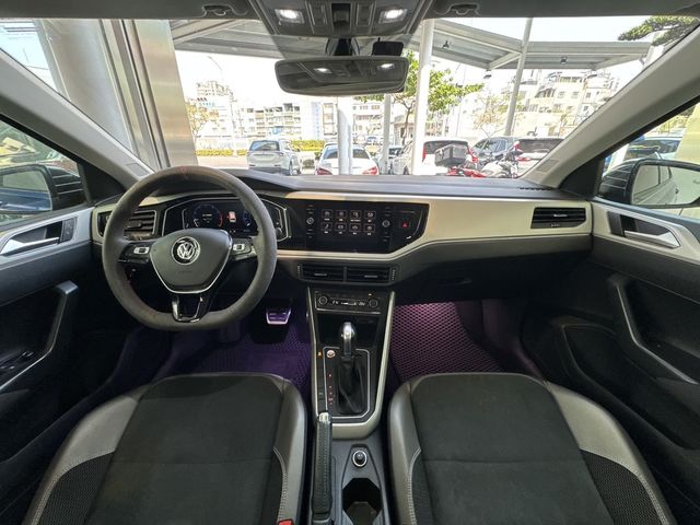 VOLKSWAGEN福斯 POLO  第5張相片