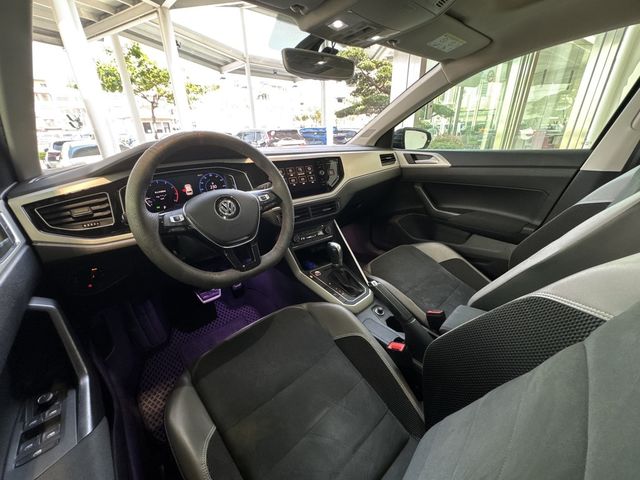 VOLKSWAGEN福斯 POLO  第6張相片