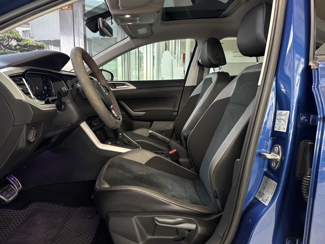 VOLKSWAGEN福斯 POLO  第8張相片