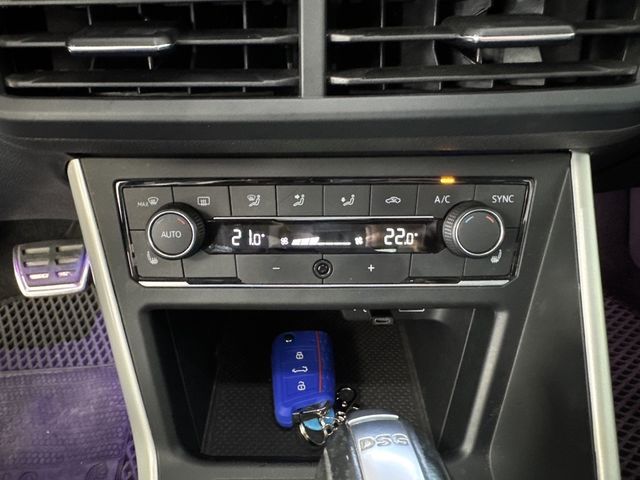 VOLKSWAGEN福斯 POLO  第9張相片