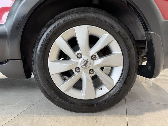 NISSAN日產 LIVINA  第5張相片