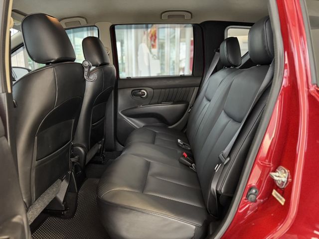 NISSAN日產 LIVINA  第9張相片