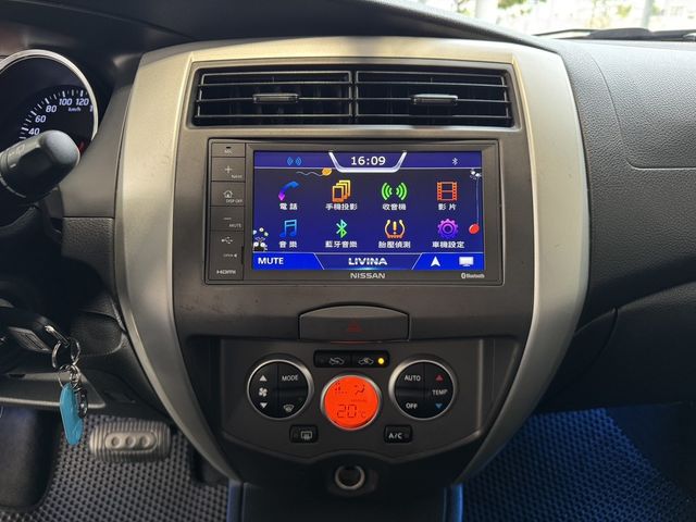 NISSAN日產 LIVINA  第13張相片