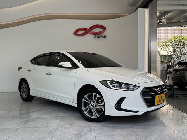 HYUNDAI現代 ELANTRA  第1張相片