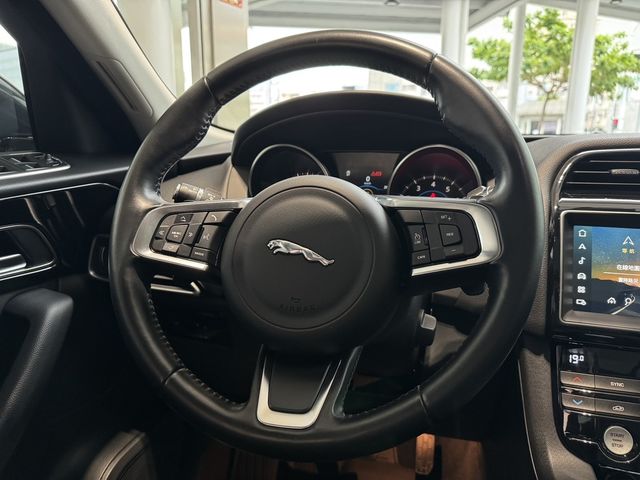 JAGUAR捷豹 F-PACE  第4張相片