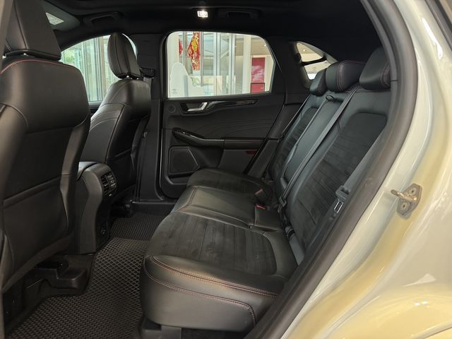 FORD福特 KUGA  第7張相片