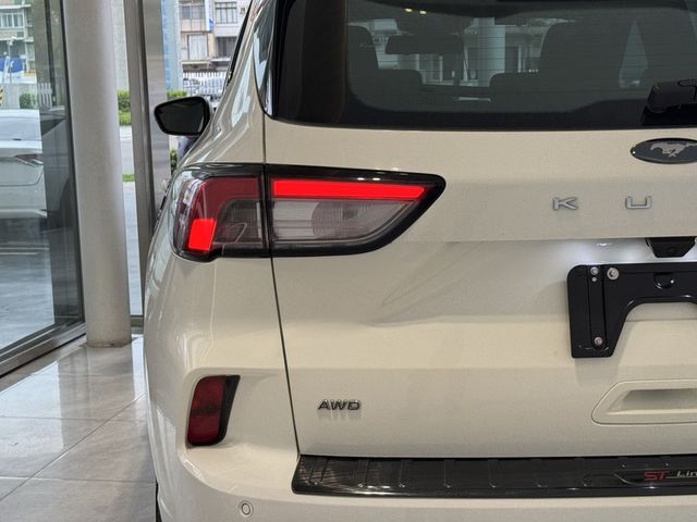 FORD福特 KUGA  第14張相片