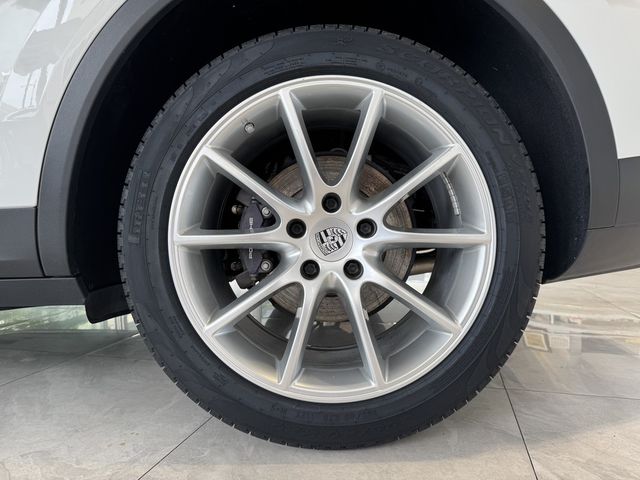 PORSCHE保時捷 CAYENNE  第4張相片
