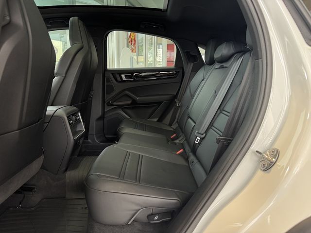 PORSCHE保時捷 CAYENNE  第8張相片