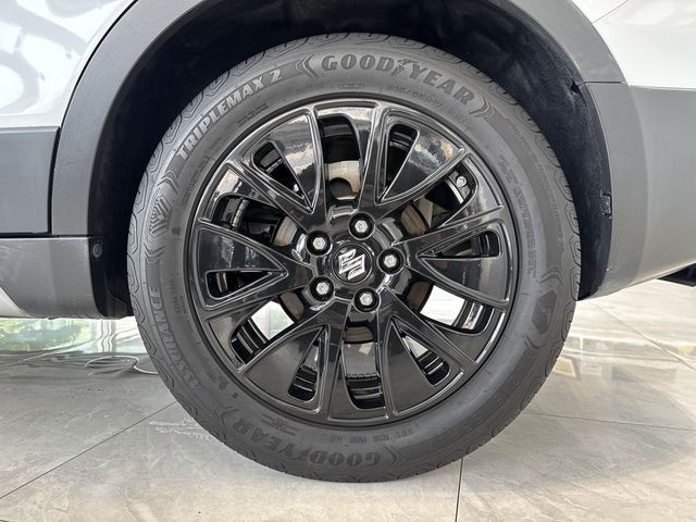 SUZUKI鈴木 SX4  第5張相片