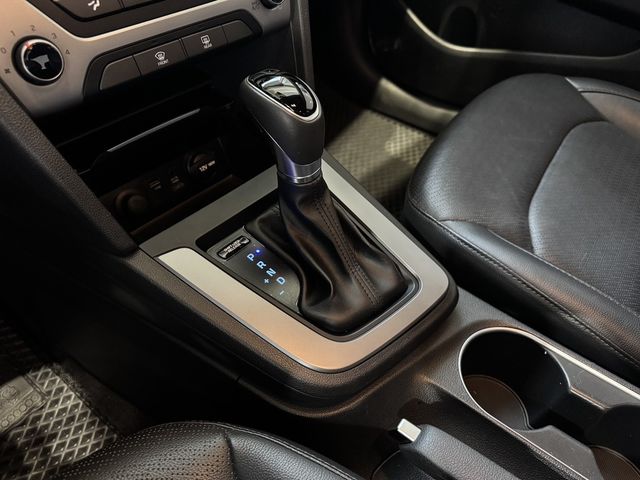 HYUNDAI現代 ELANTRA  第10張相片