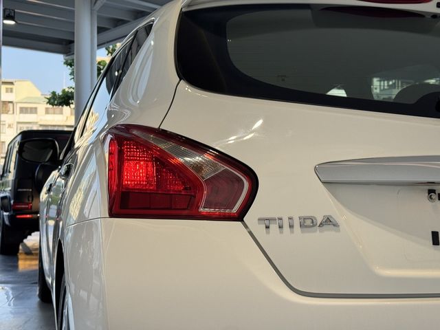 NISSAN日產 TIIDA  第3張相片