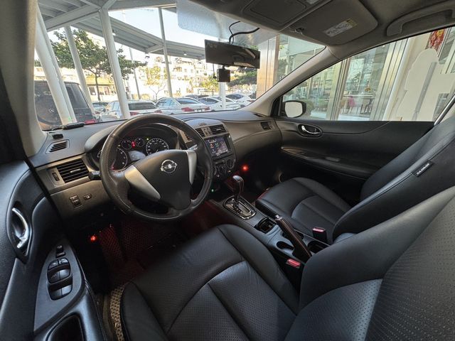 NISSAN日產 TIIDA  第7張相片