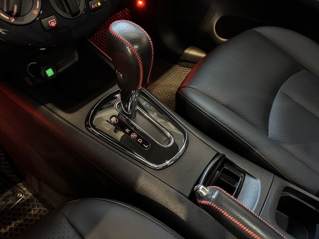 NISSAN日產 TIIDA  第10張相片