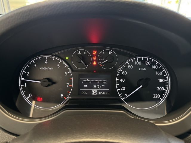 NISSAN日產 TIIDA  第14張相片