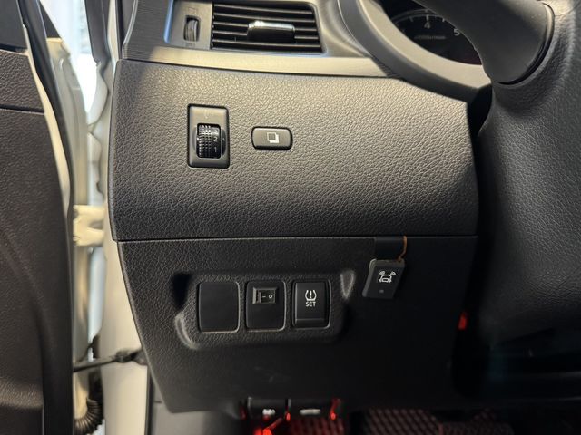 NISSAN日產 TIIDA  第15張相片