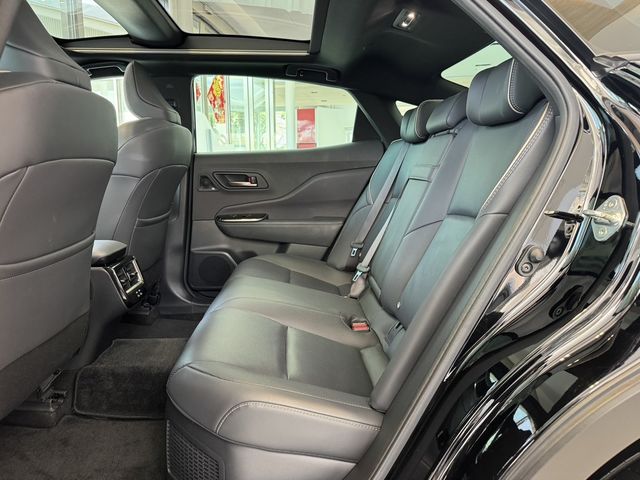 TOYOTA豐田 CROWN  第8張相片