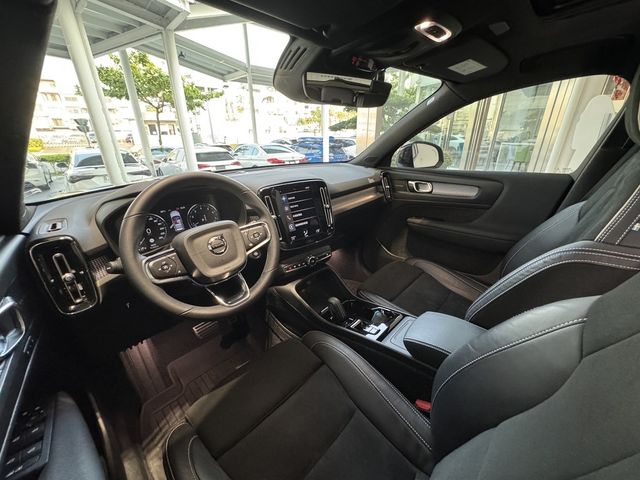 VOLVO富豪 XC40 B5  第7張相片