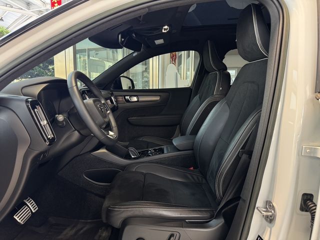 VOLVO富豪 XC40 B5  第10張相片